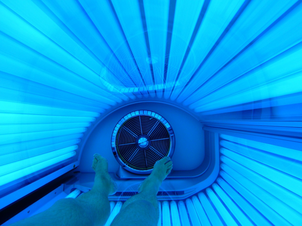 tanning-bed-165167_1280.jpg